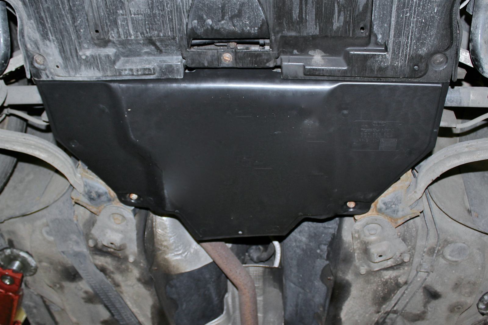 Plate under motor