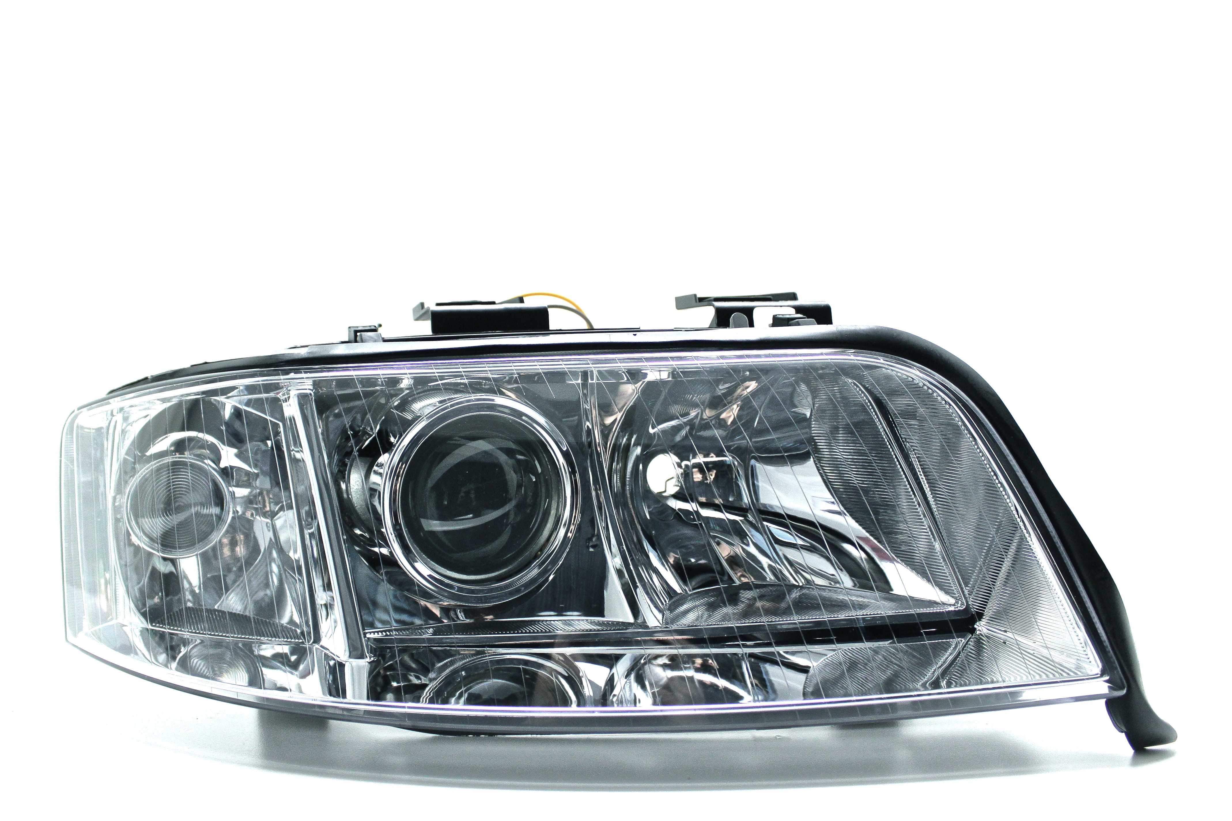 Hovedlykt, halogen til Audi