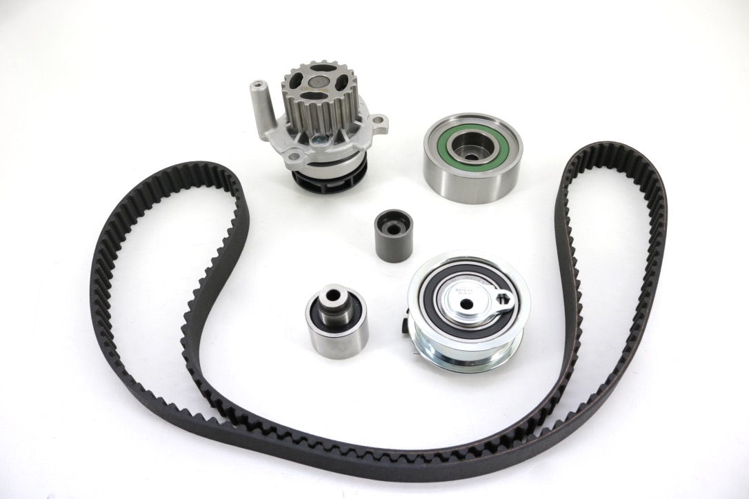 Registerreimsett med vannpumpe