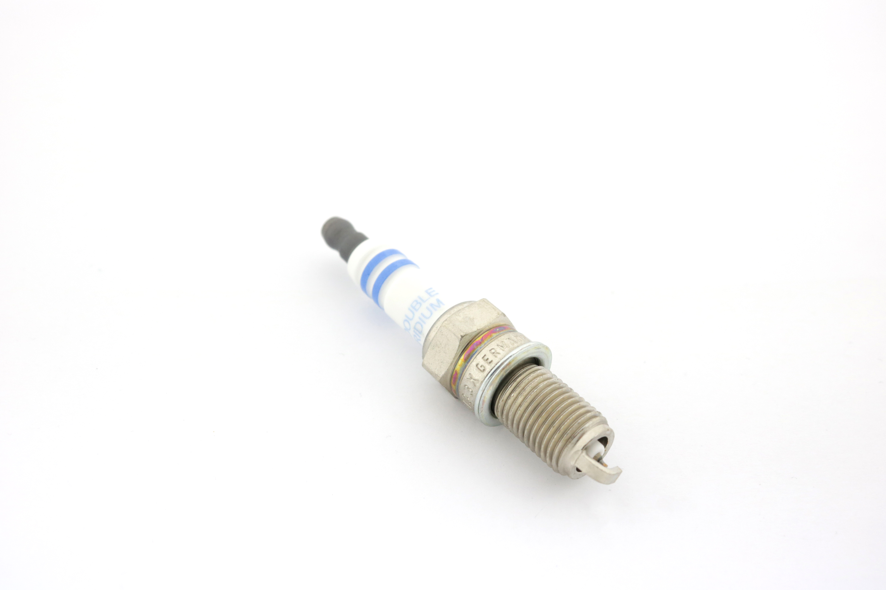 Tennplugg til Suzuki